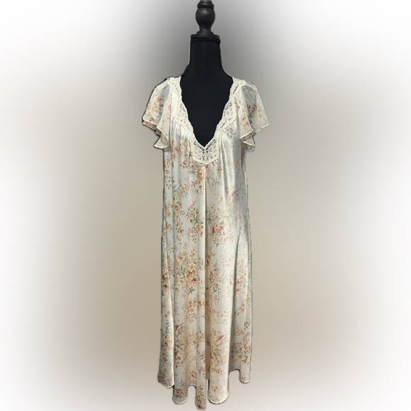 Valentino Intimo Floral Chemise - Picture 1 of 8